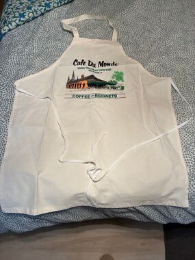 Café Du Monde Logo Apron - Coffee & Beignets Graphic